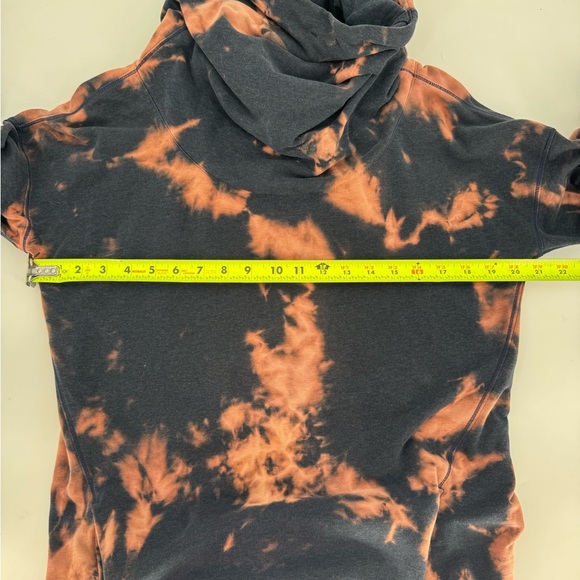 Lululemon Bleached Tie-Dyed Funnel Neck Hoodie - Picture 10 of 15
